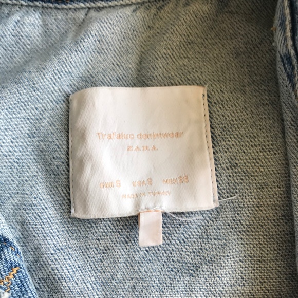 ZARA Distressed Denim Jacket - Picture 4 of 5